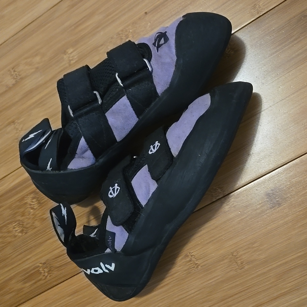 Evolv Trax-XT5 Climbing Shoes W 8.5 - Picture 2 of 5